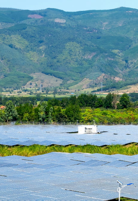 太陽光ソーラーパネルの光景